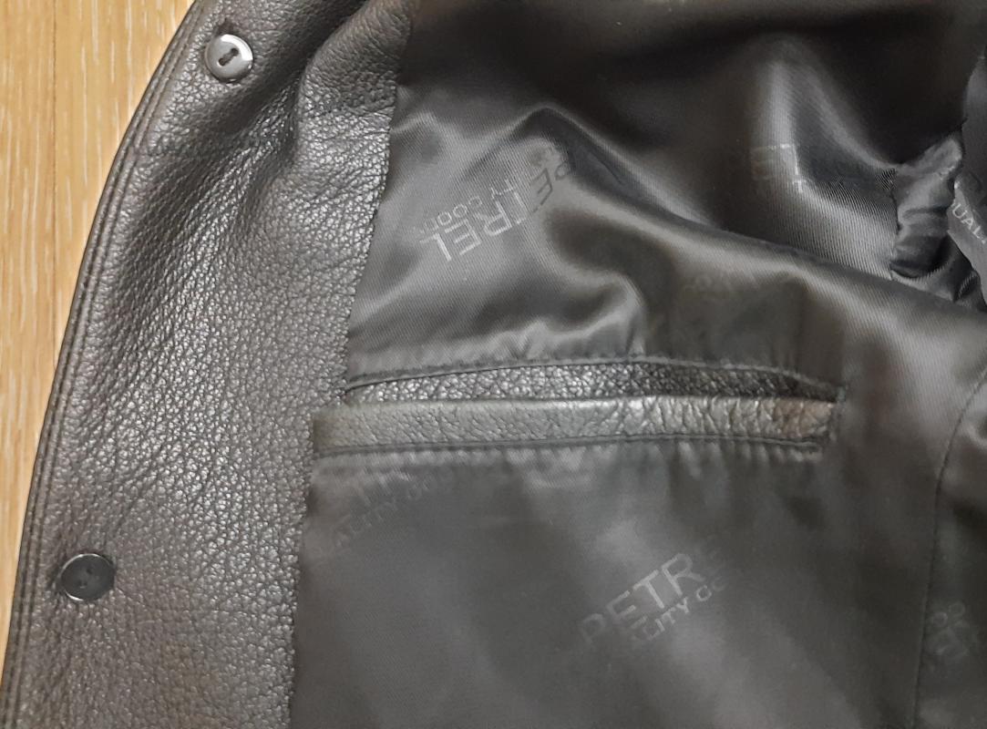Мужское пальто-плащ фирмы Petrel 54р, из очень мягкой телячей кожи. - Гай